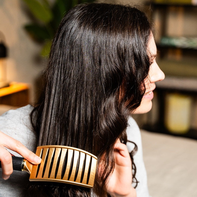 Curved Brush Pro - Hårbørste med Vildsvinehår